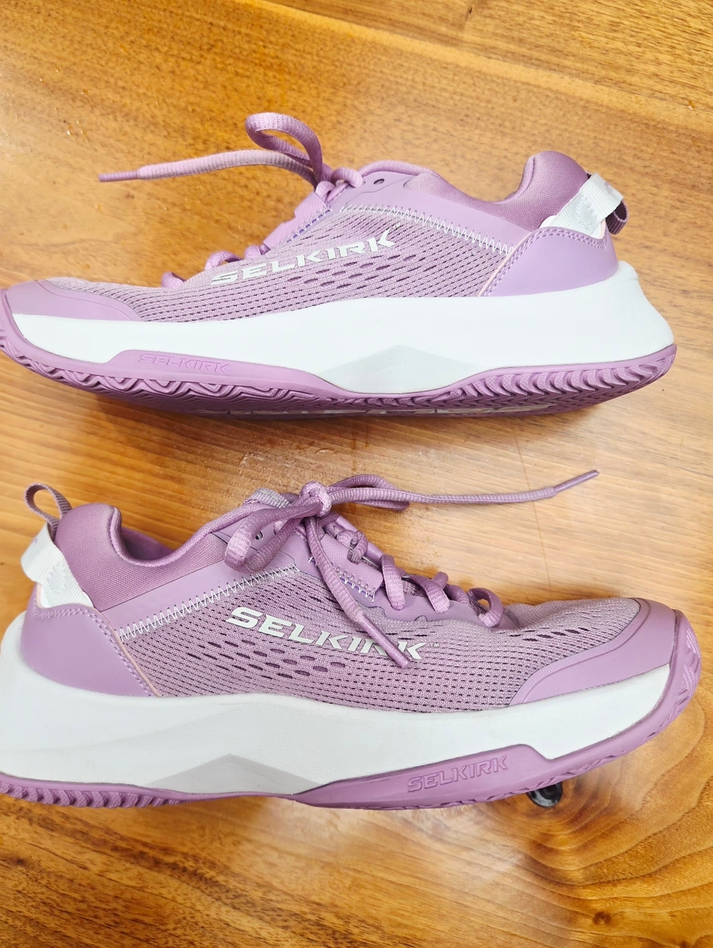 SELKIRK Women's Athletic Sneakers in Lavender. W7. Excellent Condition.